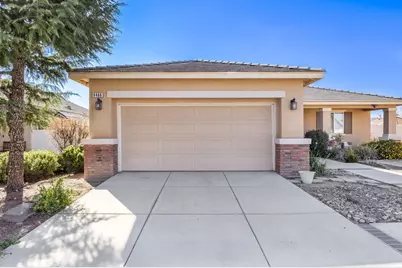 8466 Hoover Court, Oak Hills, CA 92344 - Photo 1