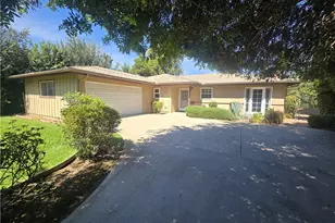 231 Hillandale Ct, Riverside, CA 92507 - Photo 1