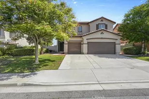 11 Plaza Avila, Lake Elsinore, CA 92532 - Photo 1