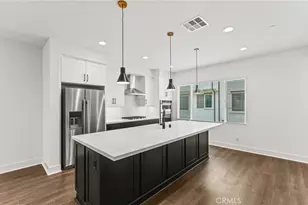 102 Sorrel Ct, Burbank, CA 91506 - Photo 1