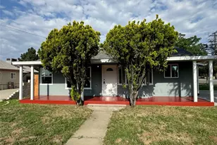 902 Elm Ave, Beaumont, CA 92223 - Photo 1