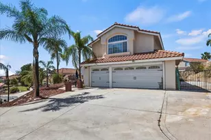 352 Leafwood Ct, Riverside, CA 92506 - Photo 1