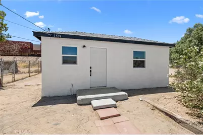 1574 Riverside, Barstow, CA 92311 - Photo 1
