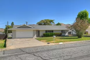 33844 Ave C, Yucaipa, CA 92399 - Photo 1