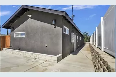 5472 N Mountain View Ave, San Bernardino, CA 92408 - Photo 1