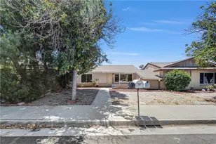 451 Magnolia Cir, Hemet, CA 92543 - Photo 1