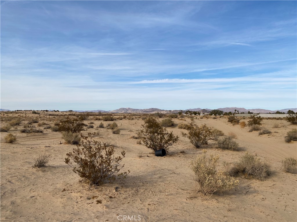 5150 Desert Knoll Ave, 29 Palms MCB, CA 92277 MLS JT22256384