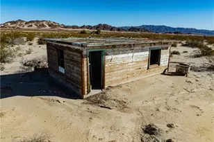 78701 Ramona, 29 Palms MCB, CA 92277 - Photo 1