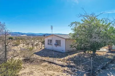 1760 Valleyview, 29 Palms MCB, CA 92277 - Photo 1