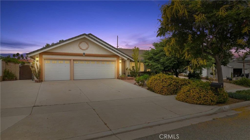 1920 Turquoise Dr, Corona, CA 92882 MLS LG23169379 Coldwell Banker