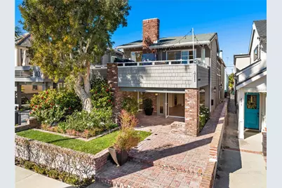 411 Goldenrod #A, Corona del Mar, CA 92625 - Photo 1