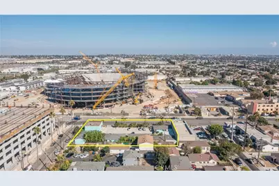 10205 S Prairie Avenue, Inglewood, CA 90303 - Photo 1