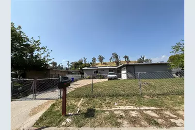 25170 19th Street, San Bernardino, CA 92404 - Photo 1