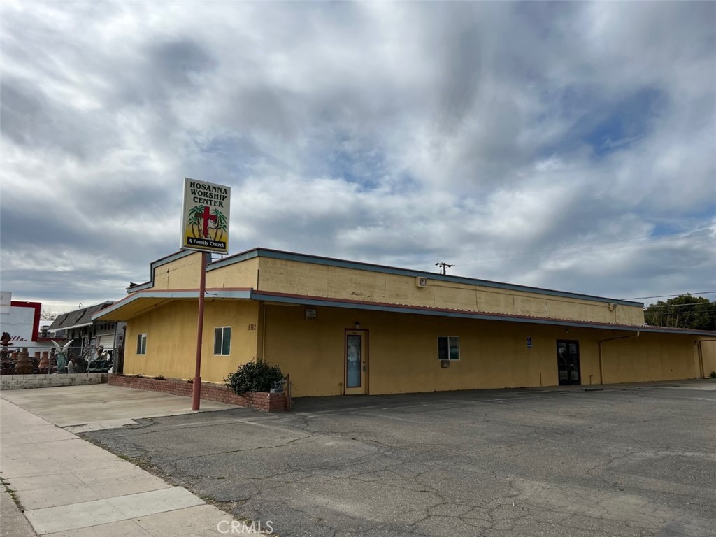 1312 Robertson Blvd, Chowchilla, CA 93610 MLS MC23019368 Coldwell