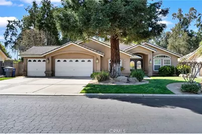 122 East, Madera, CA 93637 - Photo 1