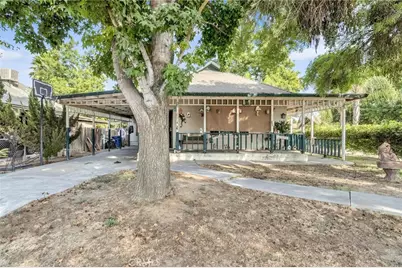 2214 Orange Avenue, Selma, CA 93662 - Photo 1