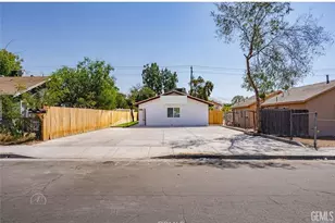 727 Knotts, Bakersfield, CA 93305 - Photo 1