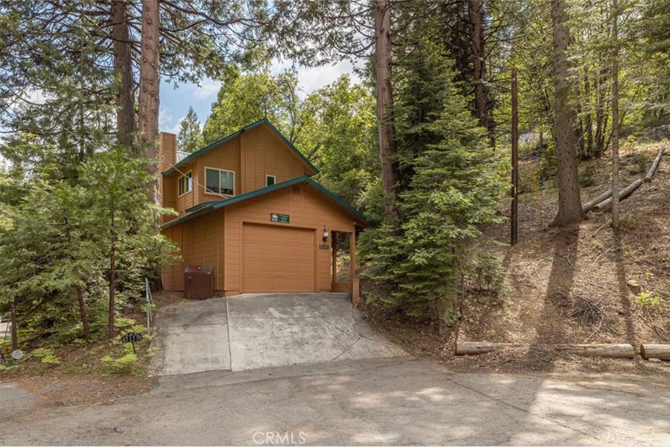 1153 Silver Tip Ln, Fish Camp, CA 93623 - MLS MP23115864 - Coldwell Banker