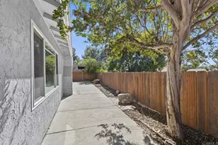 839 Willow Tree Ln, Fallbrook, CA 92028 - Photo 17