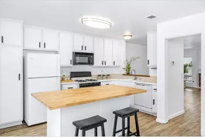 6885 Carnation Drive, Carlsbad, CA 92011 - Photo 1