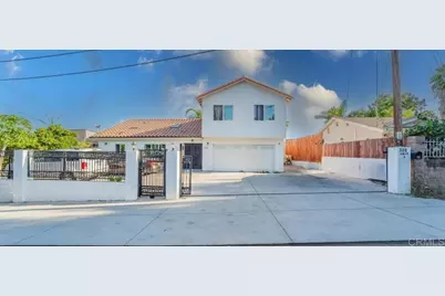 330 Plaza De Benito Juarez ## 2, Vista, CA 92083 - Photo 1