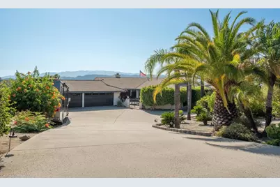 1524 Zutano  Lane, Fallbrook, CA 92028 - Photo 1