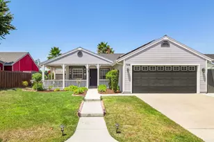 724 Hollowglen Rd, Oceanside, CA 92057 - Photo 1
