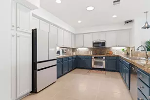 2534 Navarra Dr, Carlsbad, CA 92009 - Photo 1