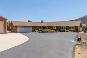 945 El Paseo, Vista, CA 92084 - Photo 1