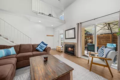 368 Hemlock Ave, Carlsbad, CA 92008 - Photo 1