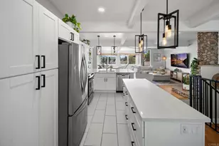 2333 Caringa Way, Carlsbad, CA 92009 - Photo 1