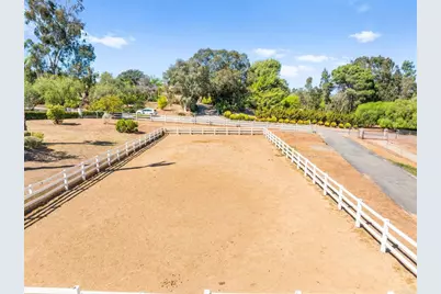 746 Verde Ave, Fallbrook, CA 92028 - Photo 1