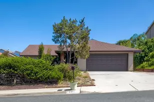 6428 El Perico Ln, Carlsbad, CA 92009 - Photo 1