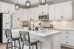 1533 Laurelwood Wy, Oceanside, CA 92056 - Photo 1