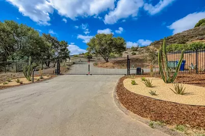 28720 N Twin Oaks Valley Road, Bonsall, CA 92003 - Photo 1