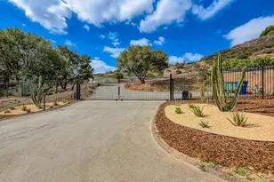 28720 N Twin Oaks Valley Rd, Bonsall, CA 92003 - Photo 1