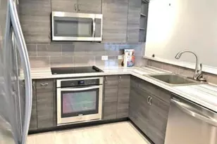 425 W Beech St, San Diego, CA 92101 - Photo 1