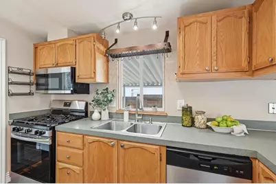 2400 W Valley Parkway #Spc 86, Escondido, CA 92029 - Photo 1