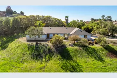 1420 Wilshire Rd, Fallbrook, CA 92028 - Photo 1