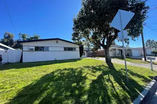 578 E Indian Rock Rd, Vista, CA 92084 - Photo 1