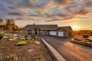 2263 Corner Creek Ln, Fallbrook, CA 92028 - Photo 1