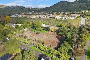 2360 Lone Oak Ln, Vista, CA 92084 - Photo 1