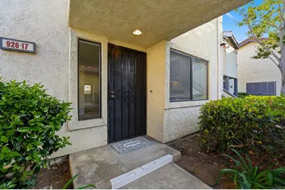 926 Lupine Hills #17, Vista, CA 92081 - Photo 1