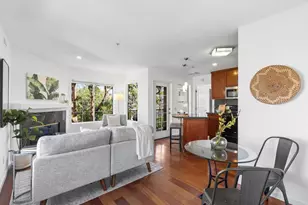 727 Robinson Ave, San Diego, CA 92103 - Photo 1