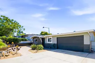421 Hillcrest Ln, Fallbrook, CA 92028 - Photo 1