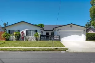 2295 Highland Dr, Carlsbad, CA 92008 - Photo 1