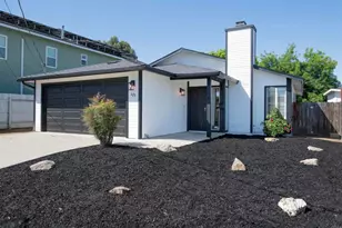 625 10th St, Ramona, CA 92065 - Photo 1