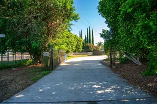 177 Barhaven Ln, Fallbrook, CA 92028 - Photo 1