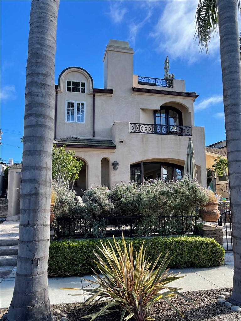 432 Fernleaf Ave, Corona del Mar, CA 92625 MLS NP22014016 Coldwell Banker