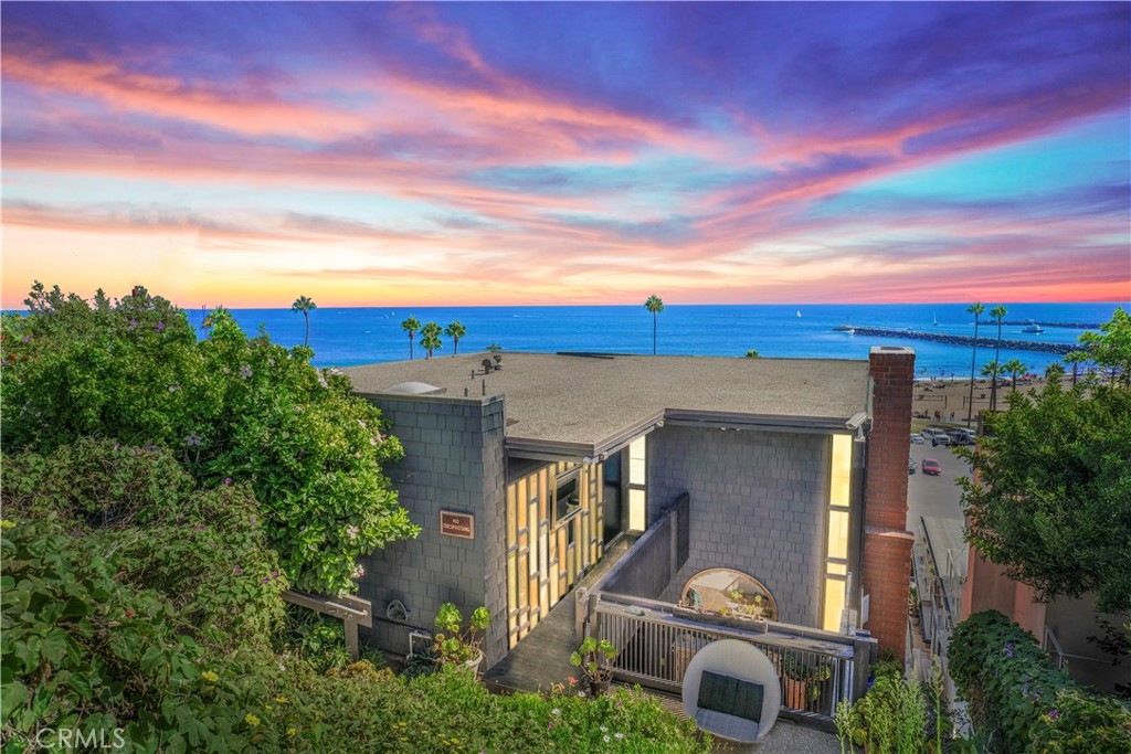3047 Ocean Blvd, Corona del Mar, CA 92625 MLS NP22163346 Coldwell